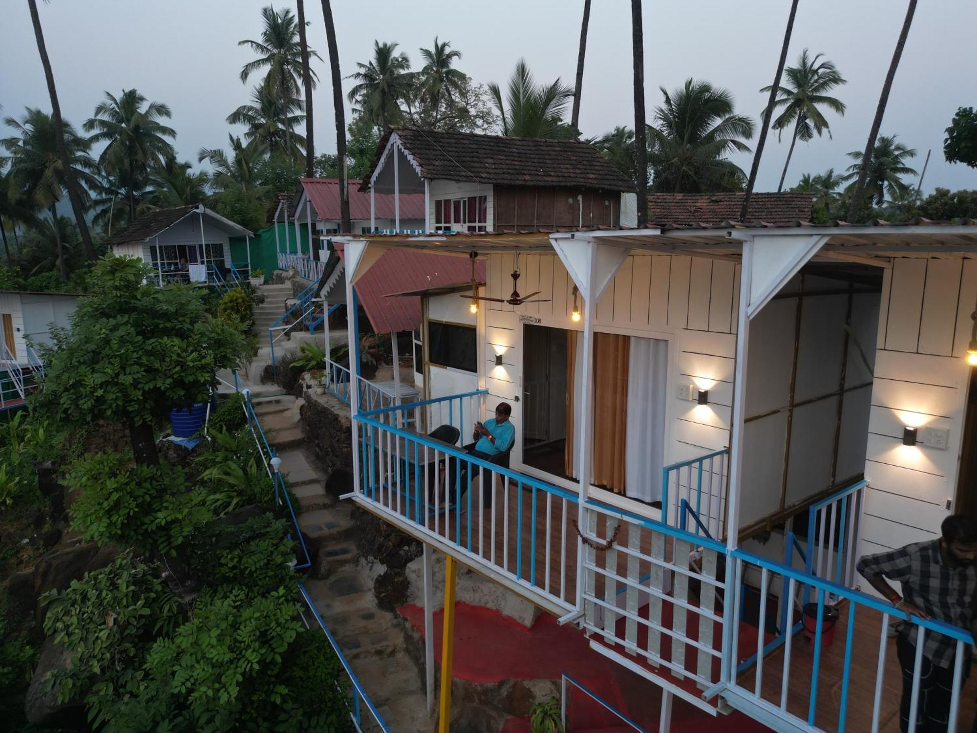 ホテル Hilltop Seaview Palolem Goa エクステリア 写真