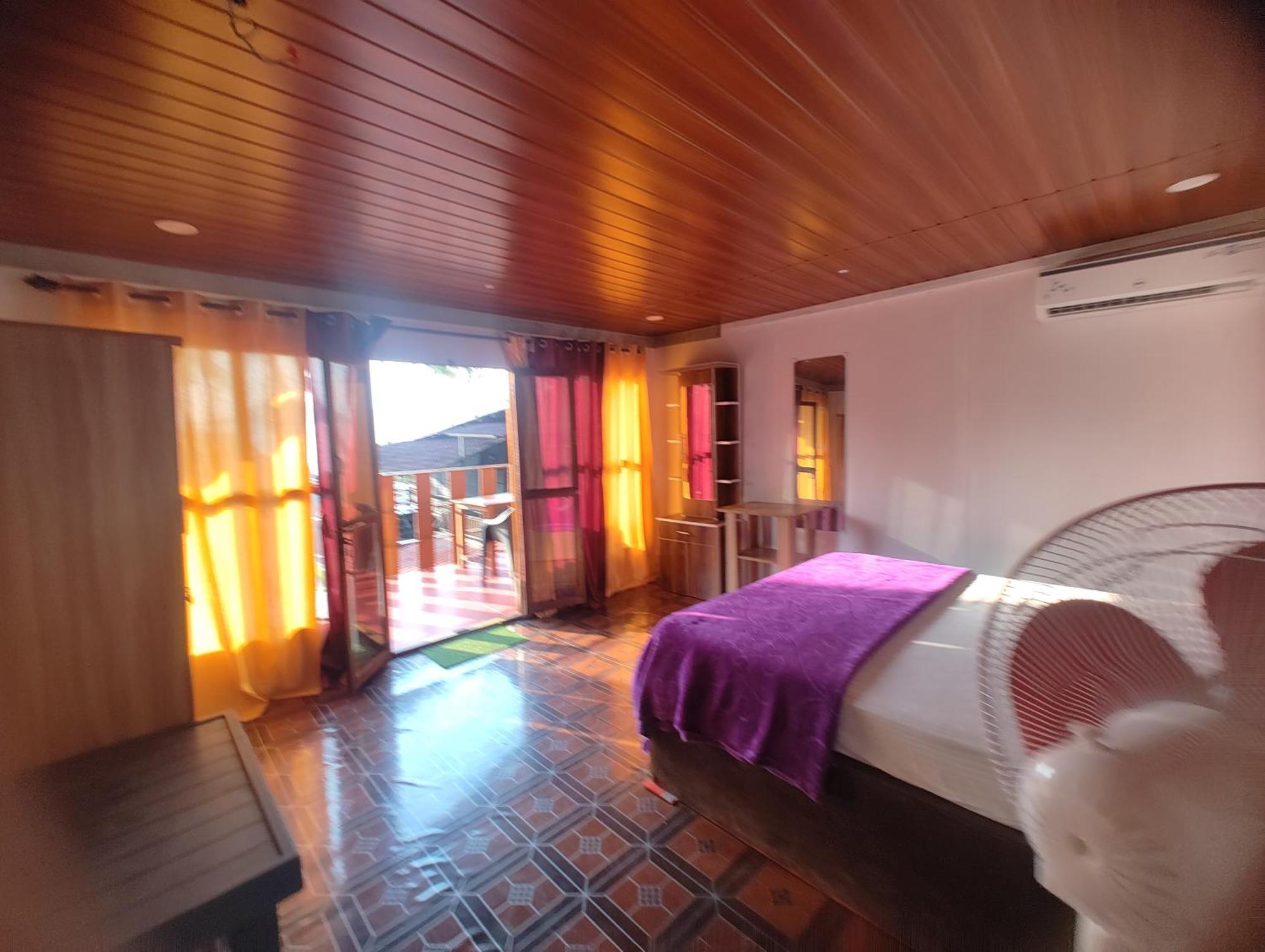 ホテル Hilltop Seaview Palolem Goa 部屋 写真