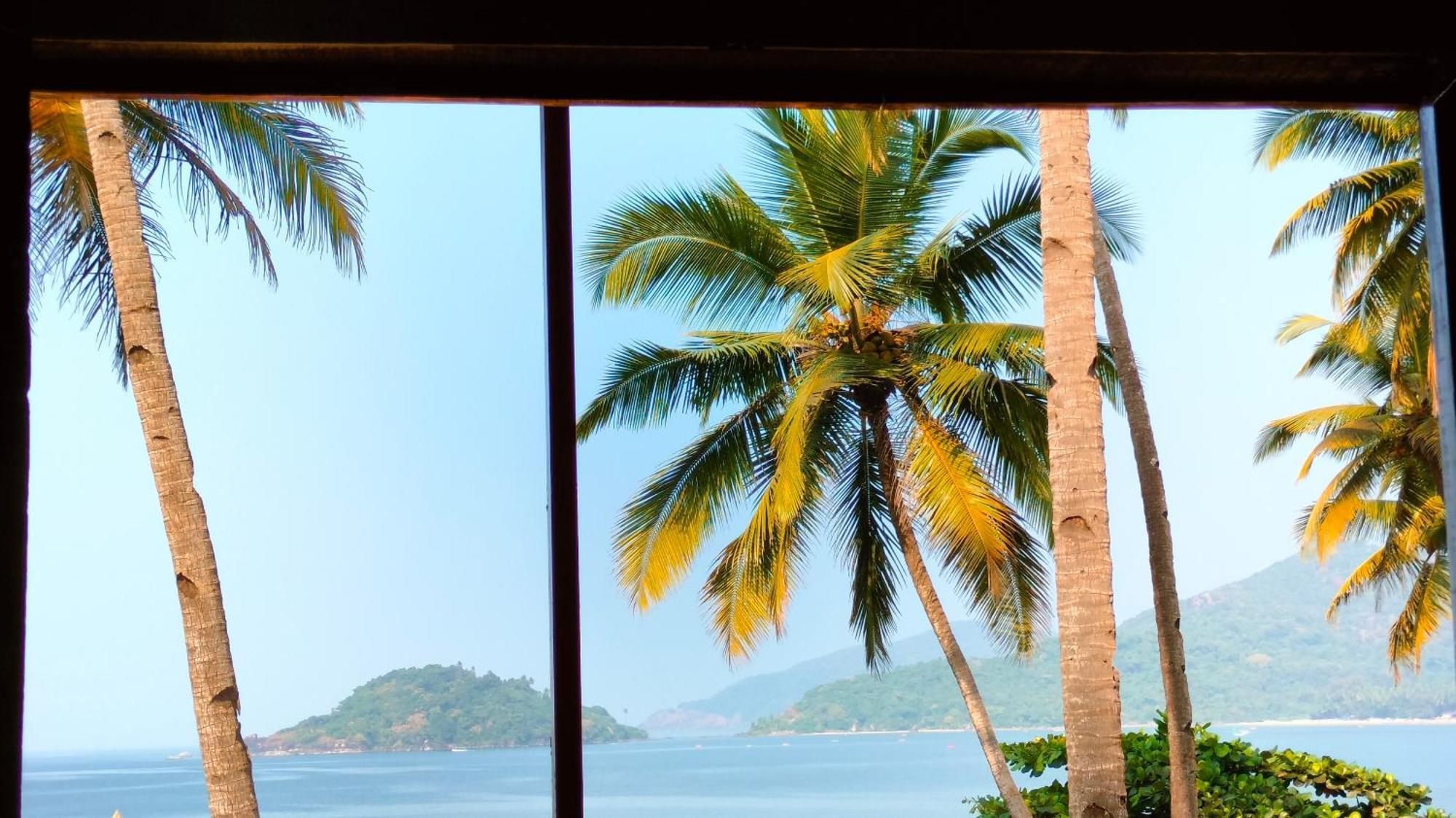 ホテル Hilltop Seaview Palolem Goa 部屋 写真