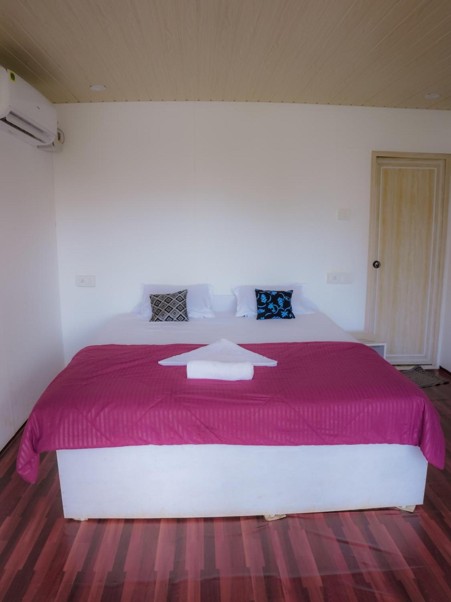 ホテル Hilltop Seaview Palolem Goa エクステリア 写真
